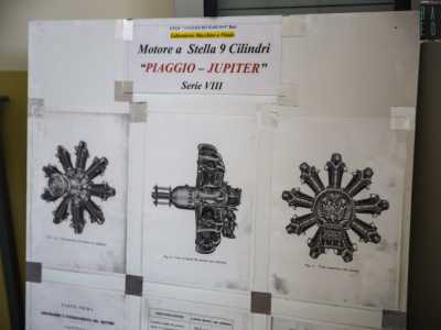 Strumenti che non rappresentano meri oggetti �da museo�, ma che vengono al contrario ancora utilizzati per insegnare agli alunni vecchi procedimenti industriali oggi messi in atto da dispositivi tecnologici